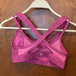 Lululemon sports bra size 4